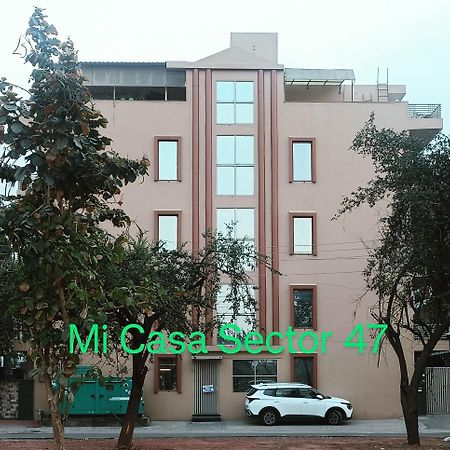 Mi Casa Sector 47 Daire Gurgaon Dış mekan fotoğraf