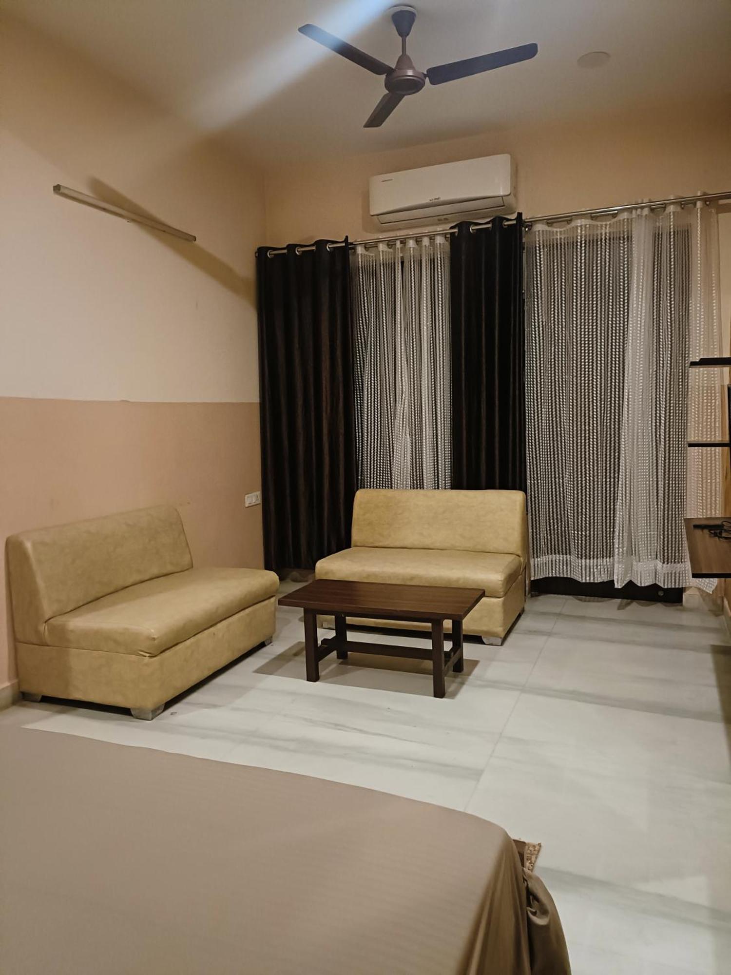 Mi Casa Sector 47 Daire Gurgaon Dış mekan fotoğraf