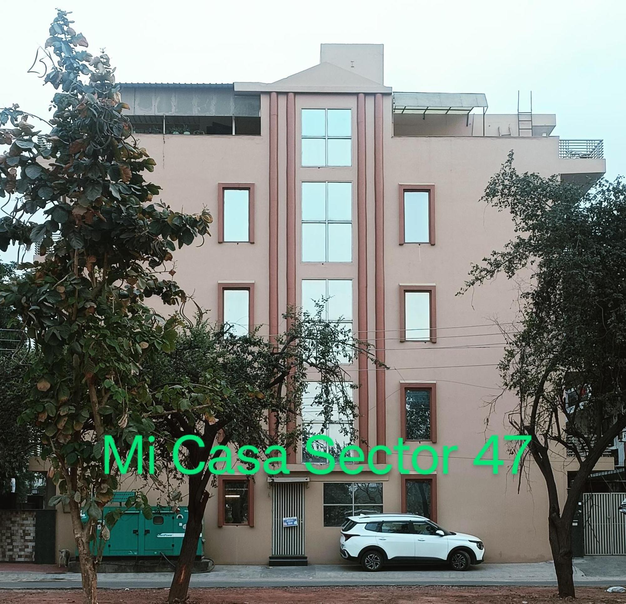 Mi Casa Sector 47 Daire Gurgaon Dış mekan fotoğraf